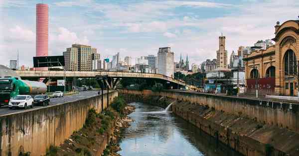 大数据包含设备数据的行业文章