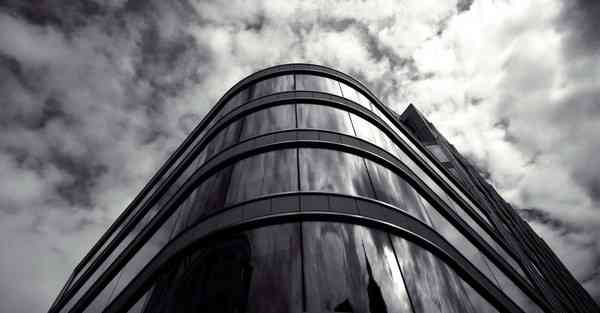 爷爷给孙子做智能机器人