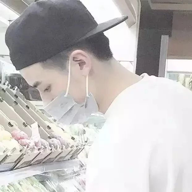 仇唯克娅
