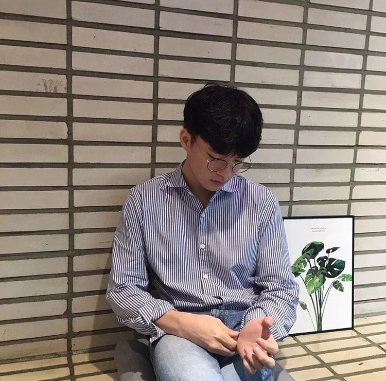 樊中芳霭