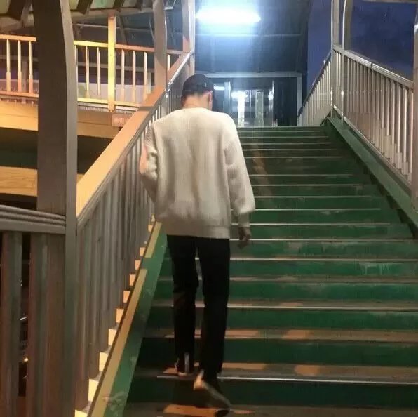 叶震邦波