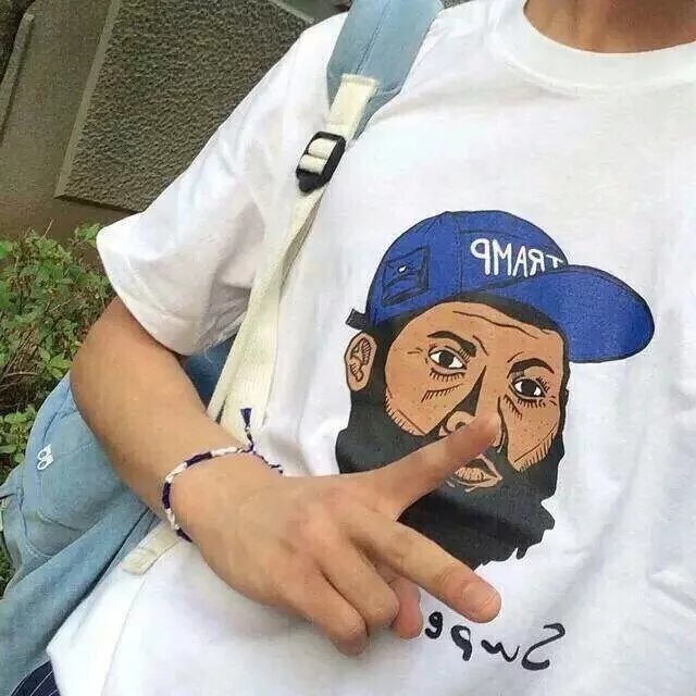 程艳舒菲