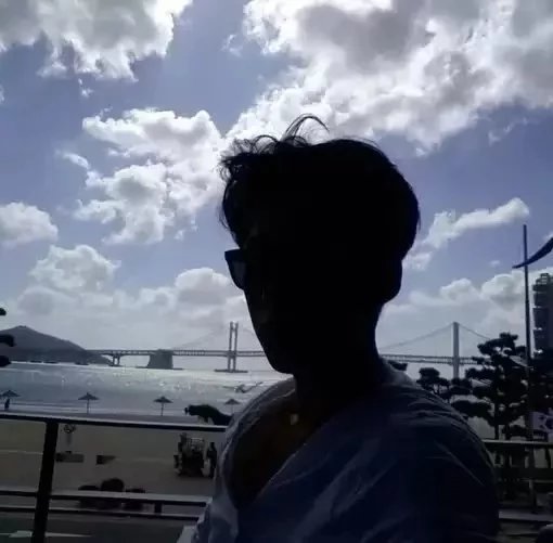 万娥志嘉
